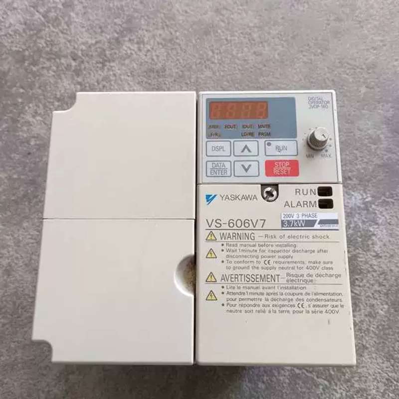 议价变频器CIMR-V7AT23P7 3.7KW/220V维修