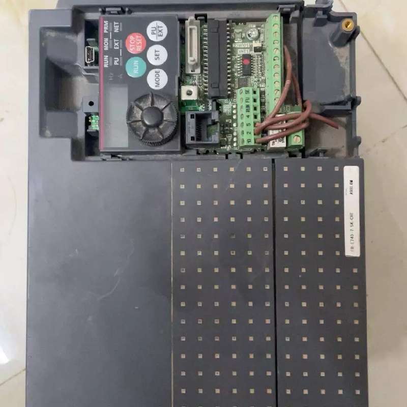 议价FR-E740-7.5K-CHT变频器,实物拍摄,成色如
