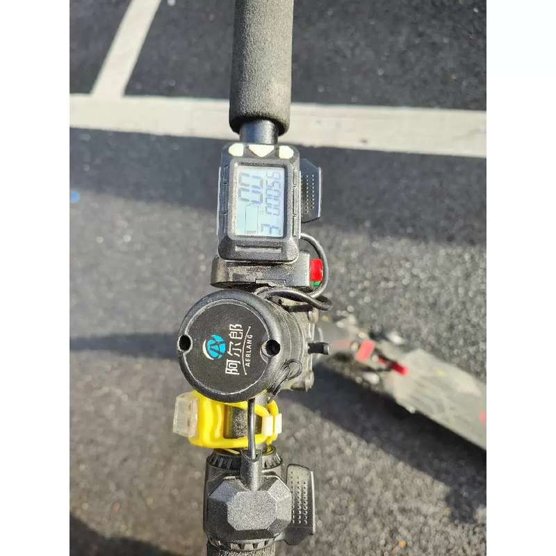 议价阿尔郎电动滑板车,时速25公里,续航30-40km。原车