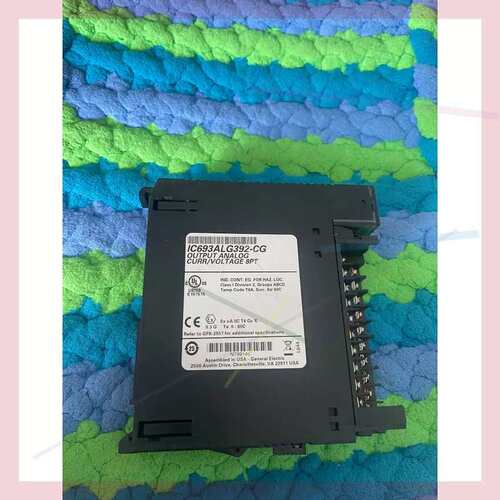 议价触摸屏PFXSP5500TPD，外观功能完好。原表面