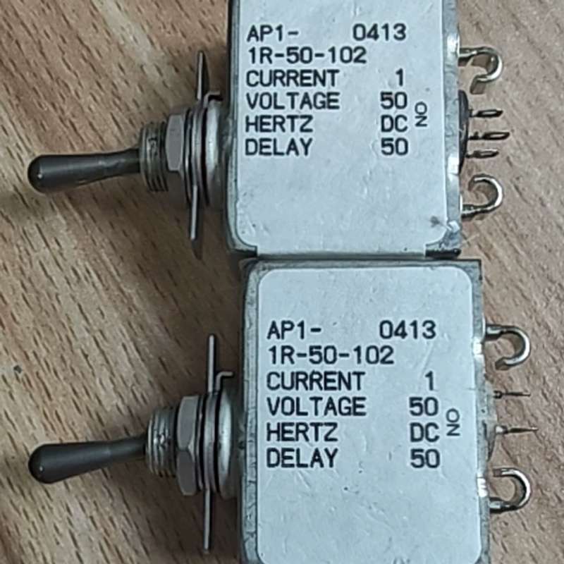 专案剩余,Airpax全密封油沁开关,AP1-1R-50-102,.