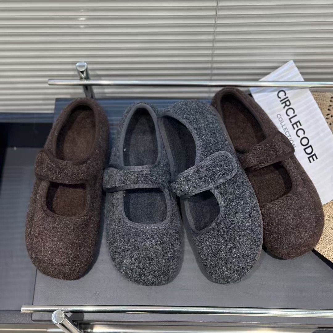 玛丽珍鞋加绒魔术贴平底呢子