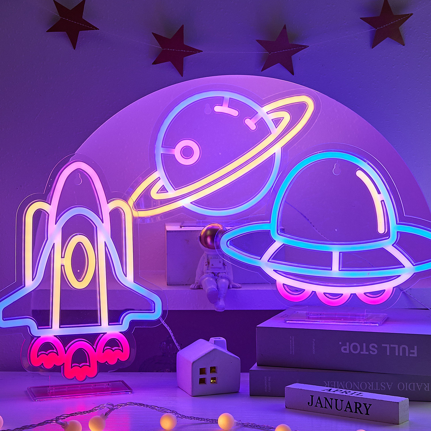 新款led霓虹灯马年电竞房洞洞板氛围装饰灯室内七彩闪灯网红灯牌