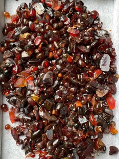 天然琥珀亿万年血珀缅甸牛血红碎料固本培元散原料不懂勿拍中药材