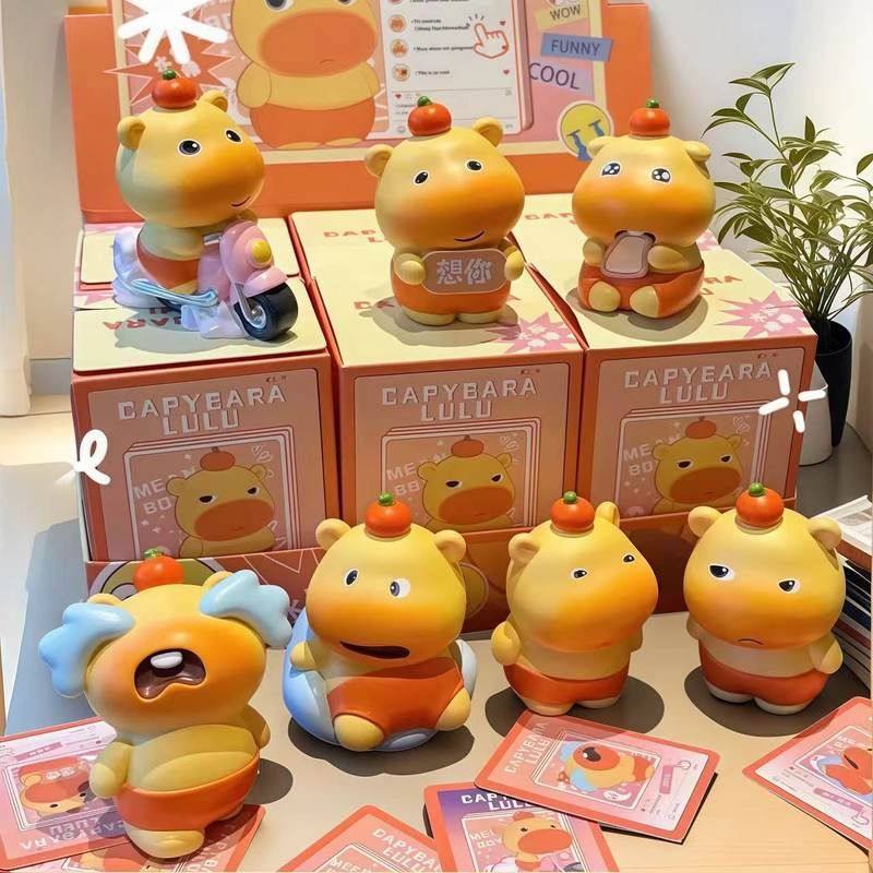 水豚噜噜盲盒表情包系列周边公仔潮玩盲盒
