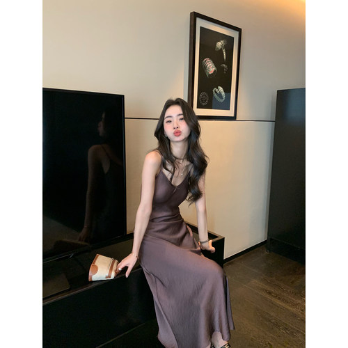 pusumede 优雅知性 高级感缎面吊带裙女无袖连衣裙气质垂感长裙