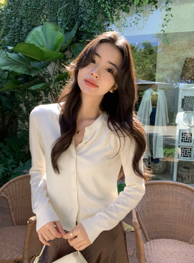 pusumede 简色画卷 圆领针织开衫女外搭简约休闲气质短款长袖上衣