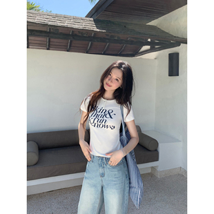 短款 pusumede t恤女正肩修身 字母印花圆领短袖 辣妹上衣 千禧少女