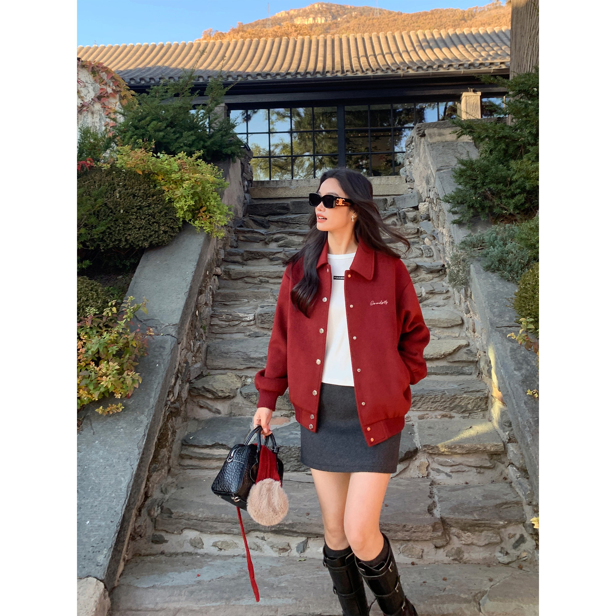 廓形界限复古红翻领毛呢外套