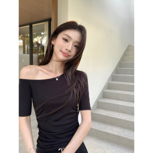法式斜肩短袖T恤女收腰露肩上衣
