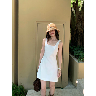 pusumede 吊带短裙 方领背心连衣裙女夏设计感蝴蝶结收腰气质无袖