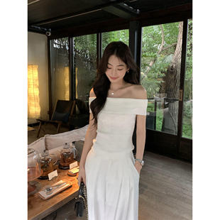 辣妹露肩锁骨上衣 气质修身 pusumede魅力焦点 一字肩针织t恤女夏季