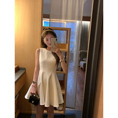 pusumede黑色无袖背心连衣裙女高级感气质圆领收腰小个子a字短裙