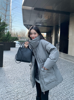 pusumede【现货6.5折】黑色翻领羽绒服女白鸭绒小众收腰工装外套