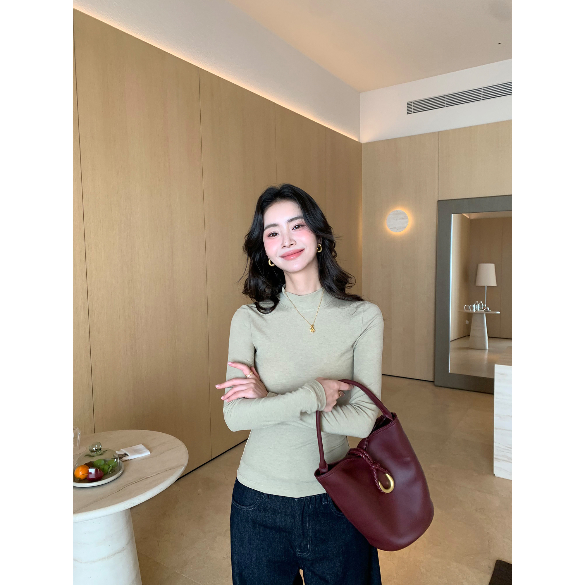 柔软公式天丝羊毛半高领针织衫