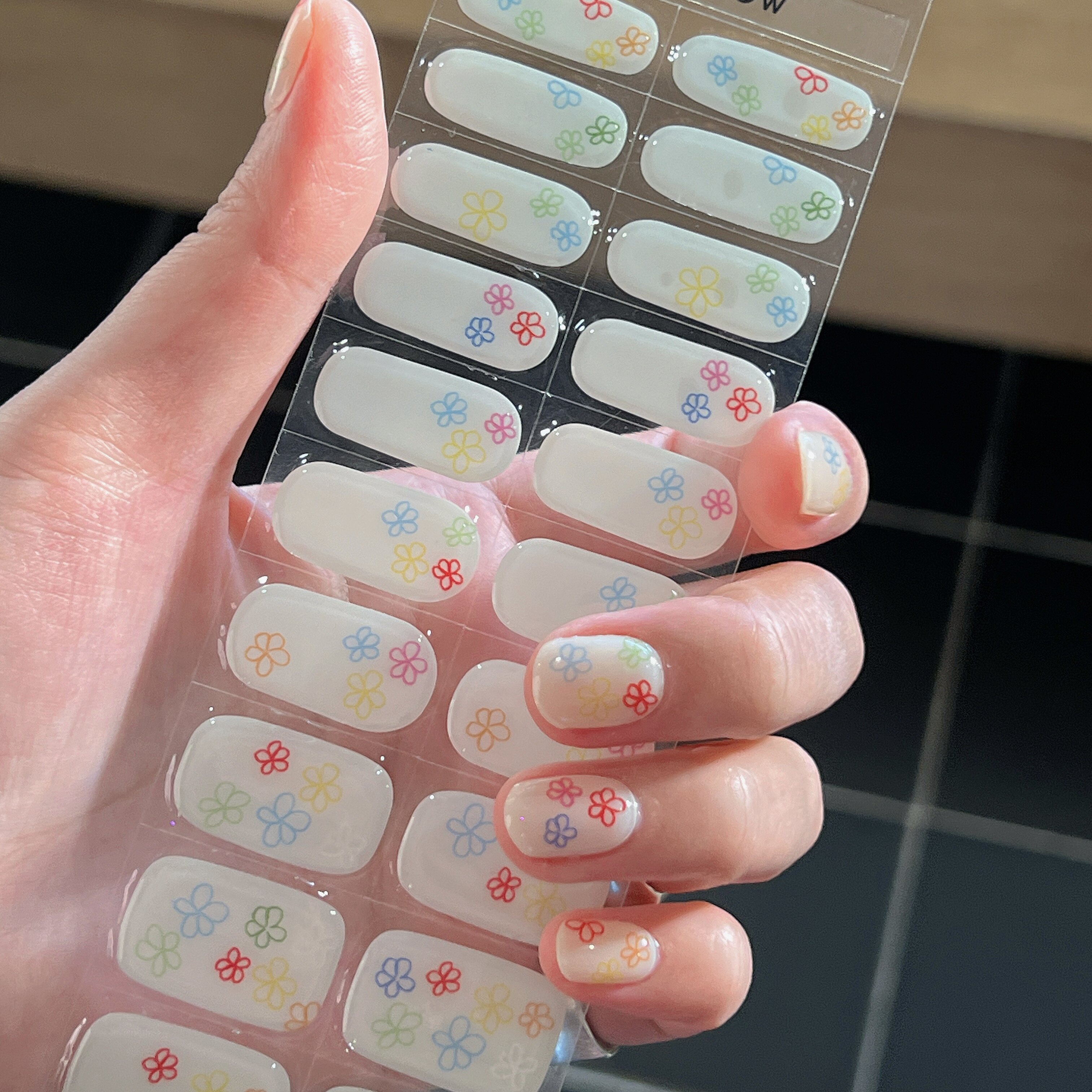 nownownail设计款奶白三彩uv凝胶美甲贴指甲贴新型穿戴甲持久防水