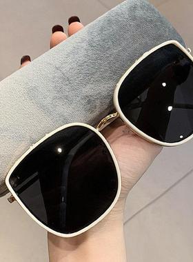 2025年新款白色凹造型墨镜大框大脸方形太阳眼镜女网红复古韩版潮