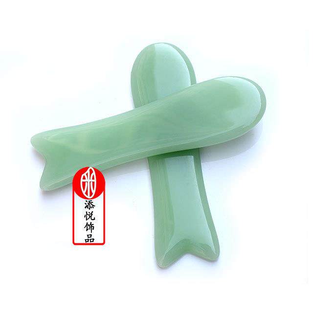 点穴笔 按摩玉石刮痧板 东陵玉刮痧片按摩器材东陵玉小鱼制定