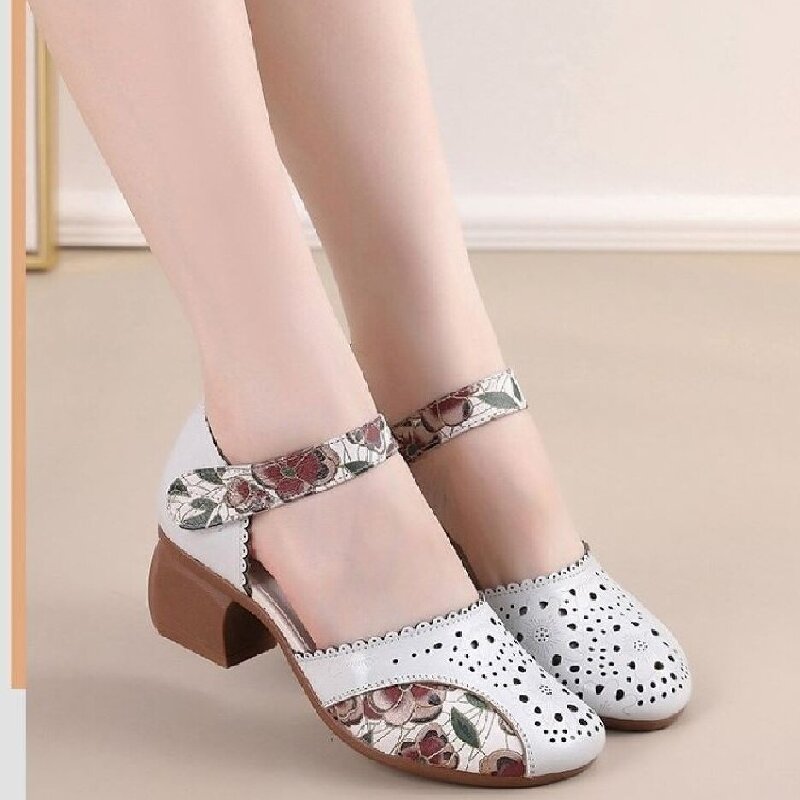 成凤软牛皮复古夏季舒适中跟凉鞋