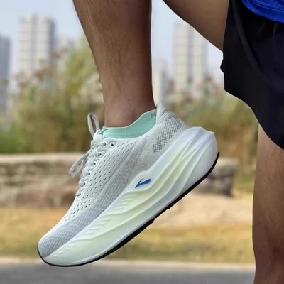 Brooks布鲁克斯低帮网面缓震跑鞋