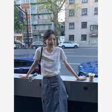 白色宽松短袖正肩辣妹t恤女2025夏季新款短款高级感小众设计上衣