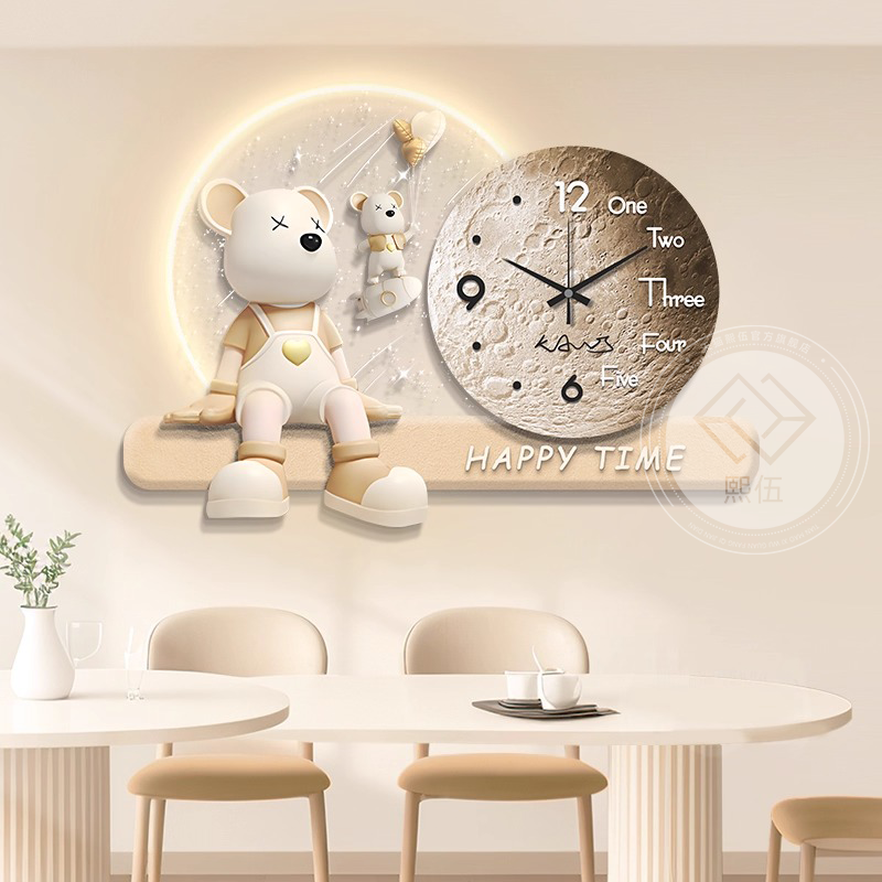 轻奢奶油风卡通暴力熊客厅