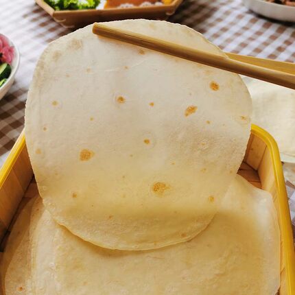 北京烤鸭饼面筋卷饼直径15cm手工烙饼烤鸭饼荷叶饼春饼皮烧烤小饼
