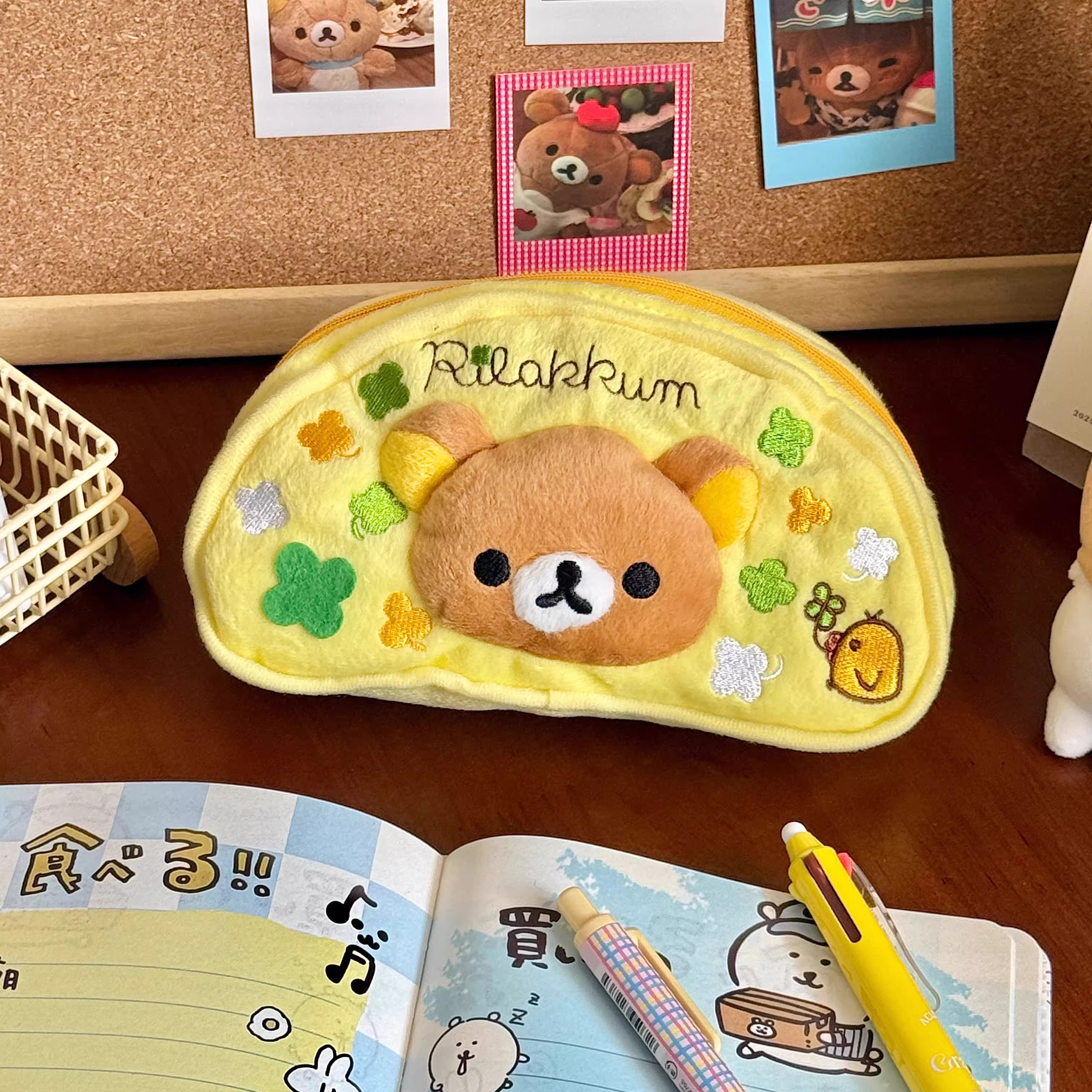 小红书同款轻松熊四叶草毛绒笔袋高颜值ins风文具袋大容量多功能铅笔盒初高中生铅笔袋小众不撞款收纳袋简约