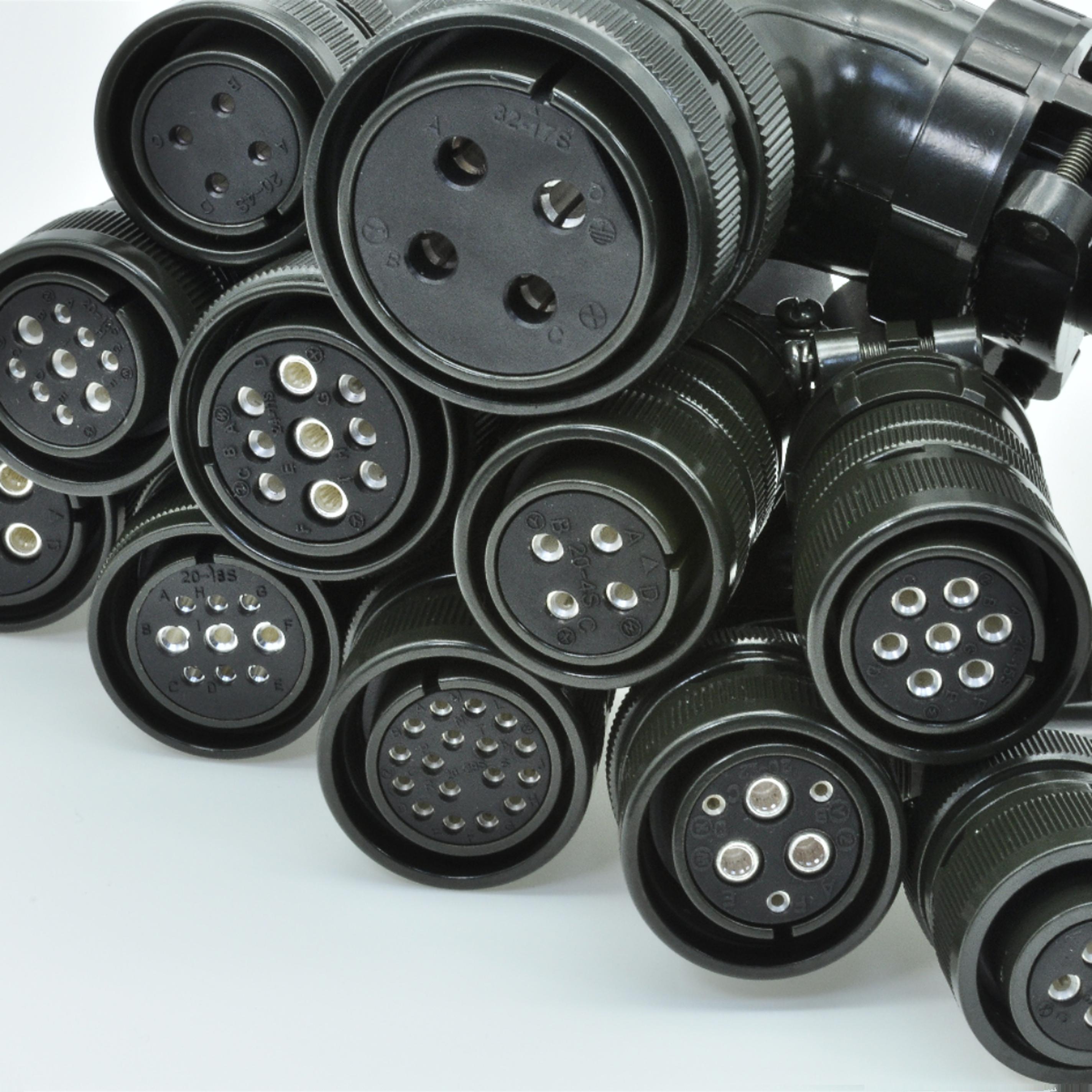 BNi大功率航空插头IP67防护