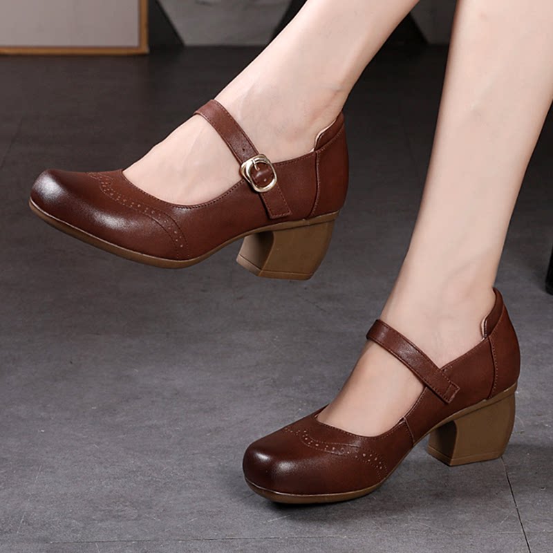 软底真皮鞋女粗跟包头2026春秋新款妈妈鞋防滑复古舒适不累脚单鞋