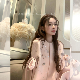 COOLLINE林子熙 粉色重工千金感斗篷大衣女精致系带外套上衣 繁星