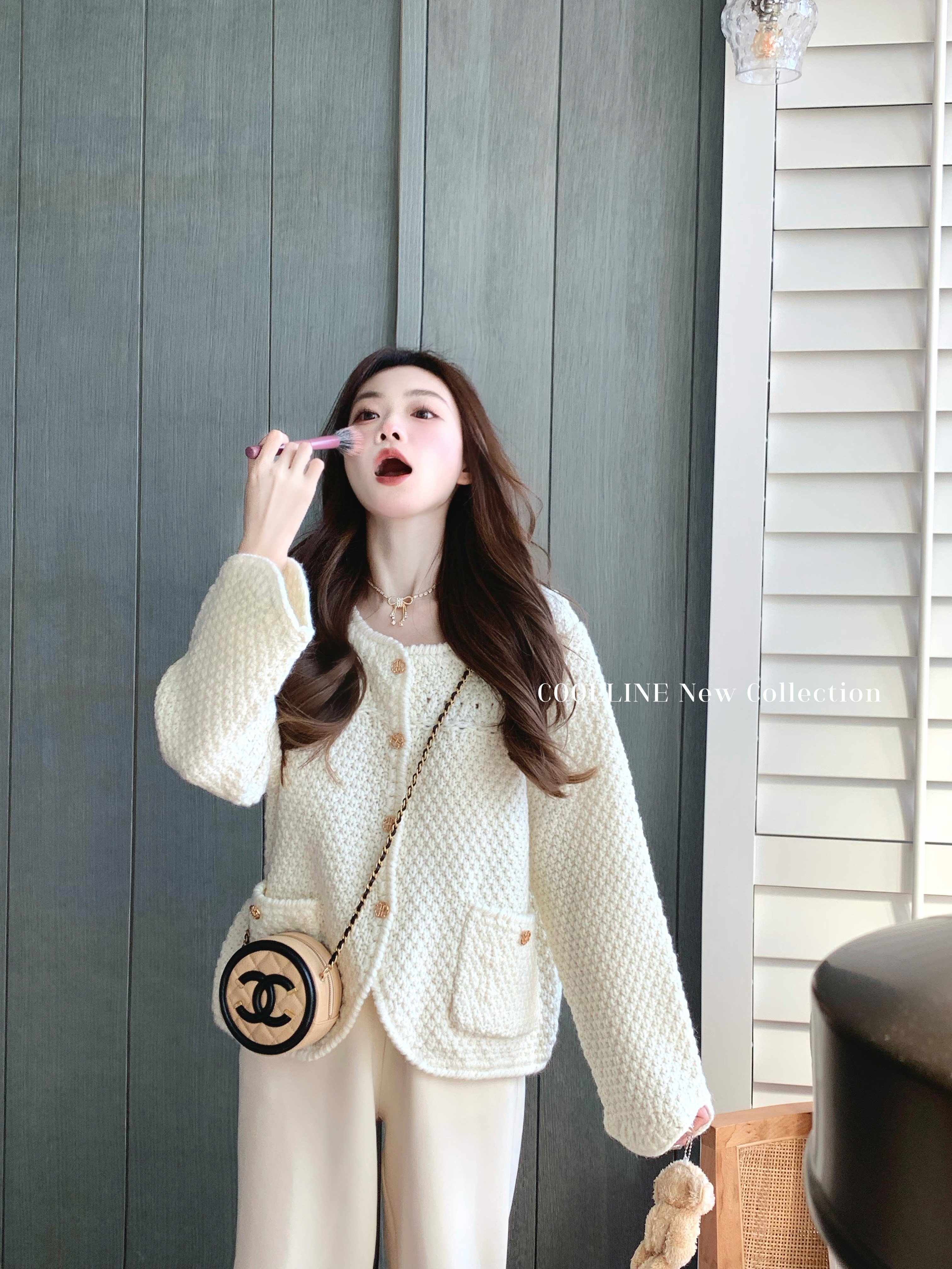 COOLLINE林子熙 自主设计～冰岛特种纱 金扣高克重毛衣外套女