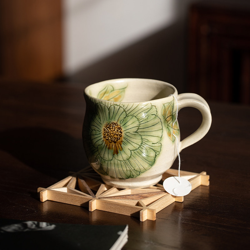 日本进口陶瓷马克杯大容量杯子手绘小众咖啡杯茶杯釉下彩家用水杯