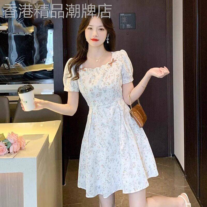 碎花连衣裙女夏季2026新款茶歇法式气质小个子收腰显瘦小清新短裙