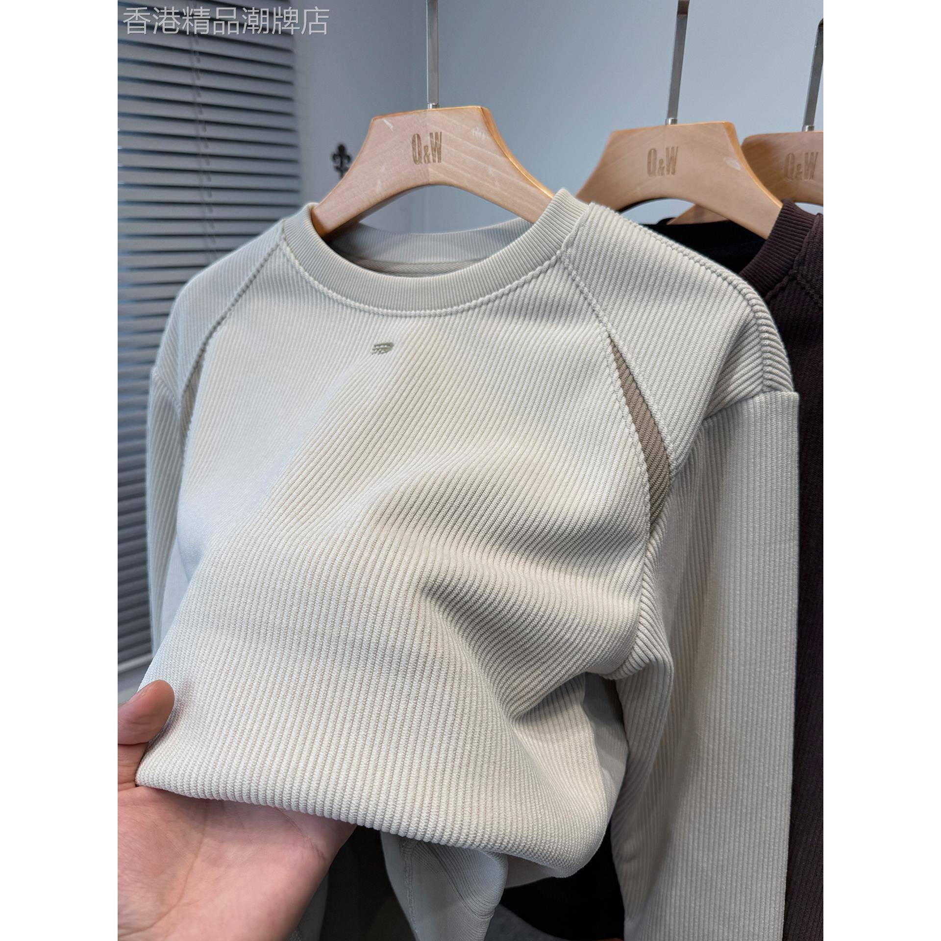 2025年秋冬新款奥利绒拼色拼接卫衣男士潮流圆领加绒加厚休闲上衣