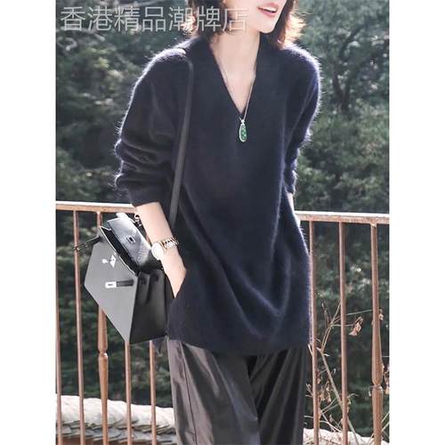 藏青色高级感毛衣宽松秋冬新款女V领上衣套头保暖显瘦针织衫百搭
