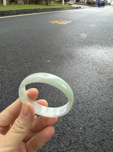 52.5-12.5-4缅甸纯天然A货翡翠淡绿色细腻证书937天然完美细腻