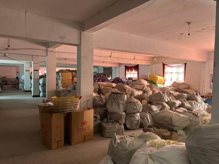 2月2日上海金山家纺公司名下自有产成品网络拍卖公告