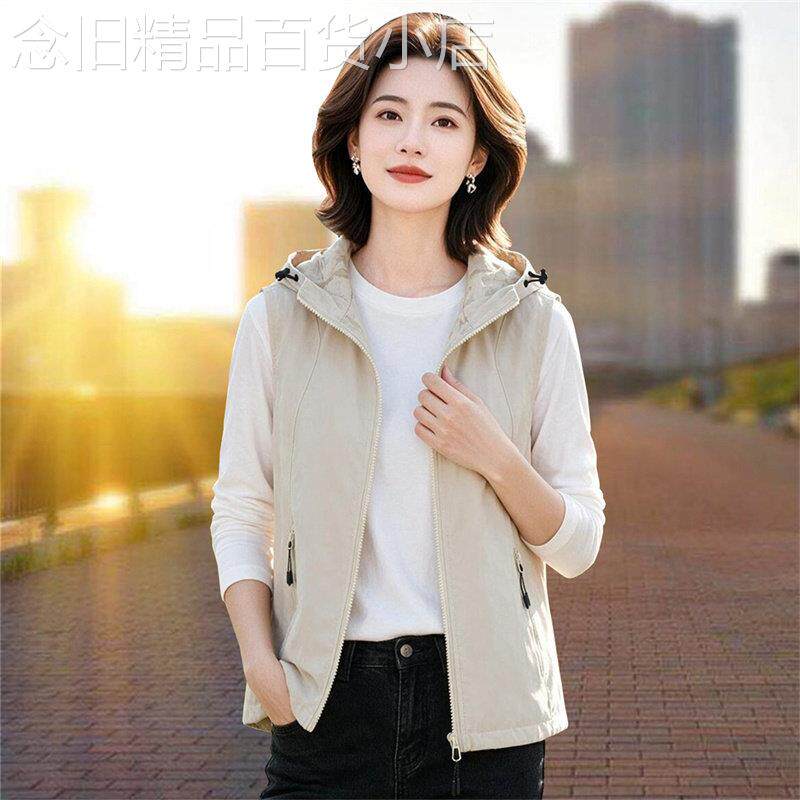 潮牌双面穿马甲女短款2026春秋新款时尚洋气妈妈外穿坎肩连帽马夹