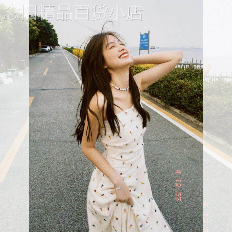 茶歇法式碎花白色抹胸连衣裙女夏2026新款小个子小香风无袖长裙子