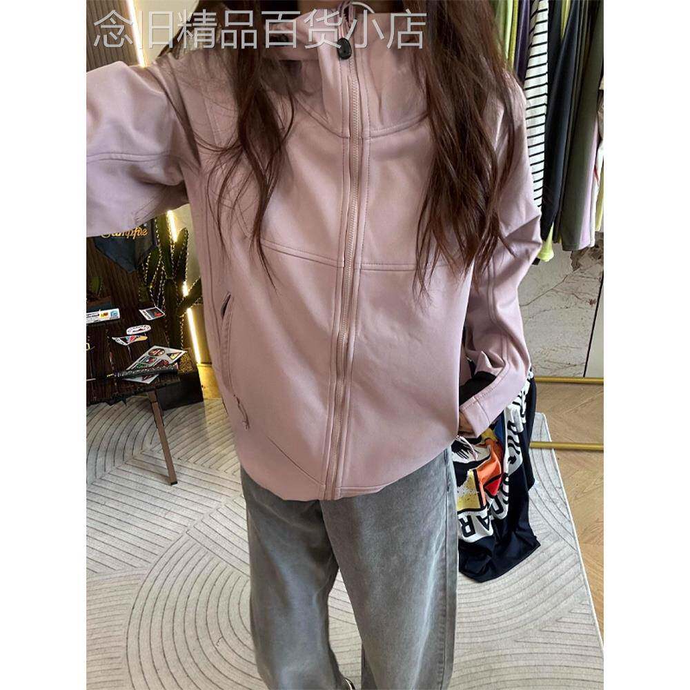 潮牌皮粉色户外软壳冲锋衣女运动短外套