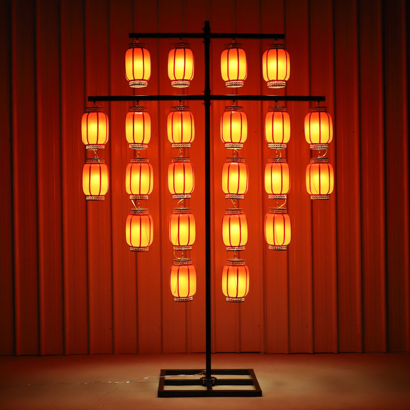 新款中式婚庆铁艺灯笼屏风路引