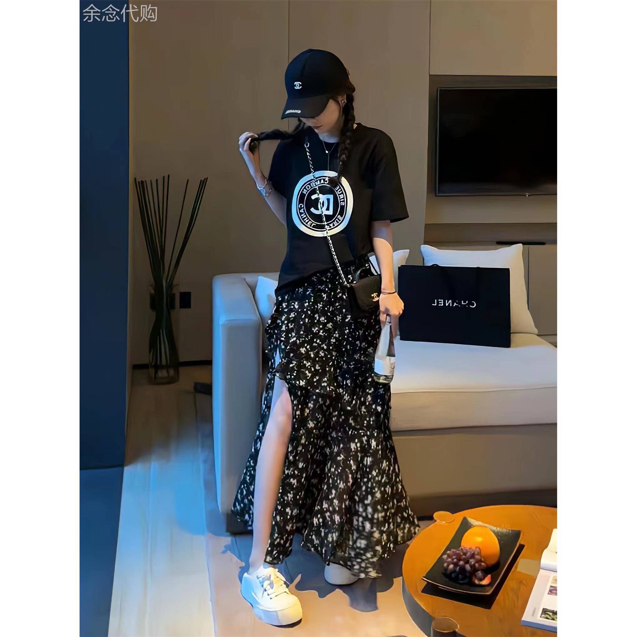 潮牌荷叶边碎花开叉半身裙女2025夏季高腰性感长裙黑色T恤套装女