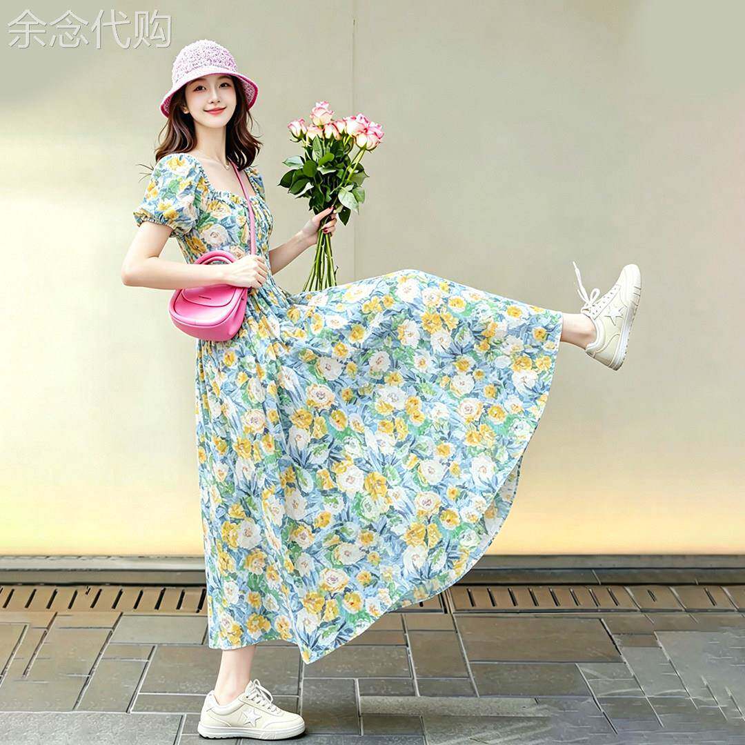 气质绿色碎花连衣裙女2026夏季新款小个子高级感独特巨好看长裙子