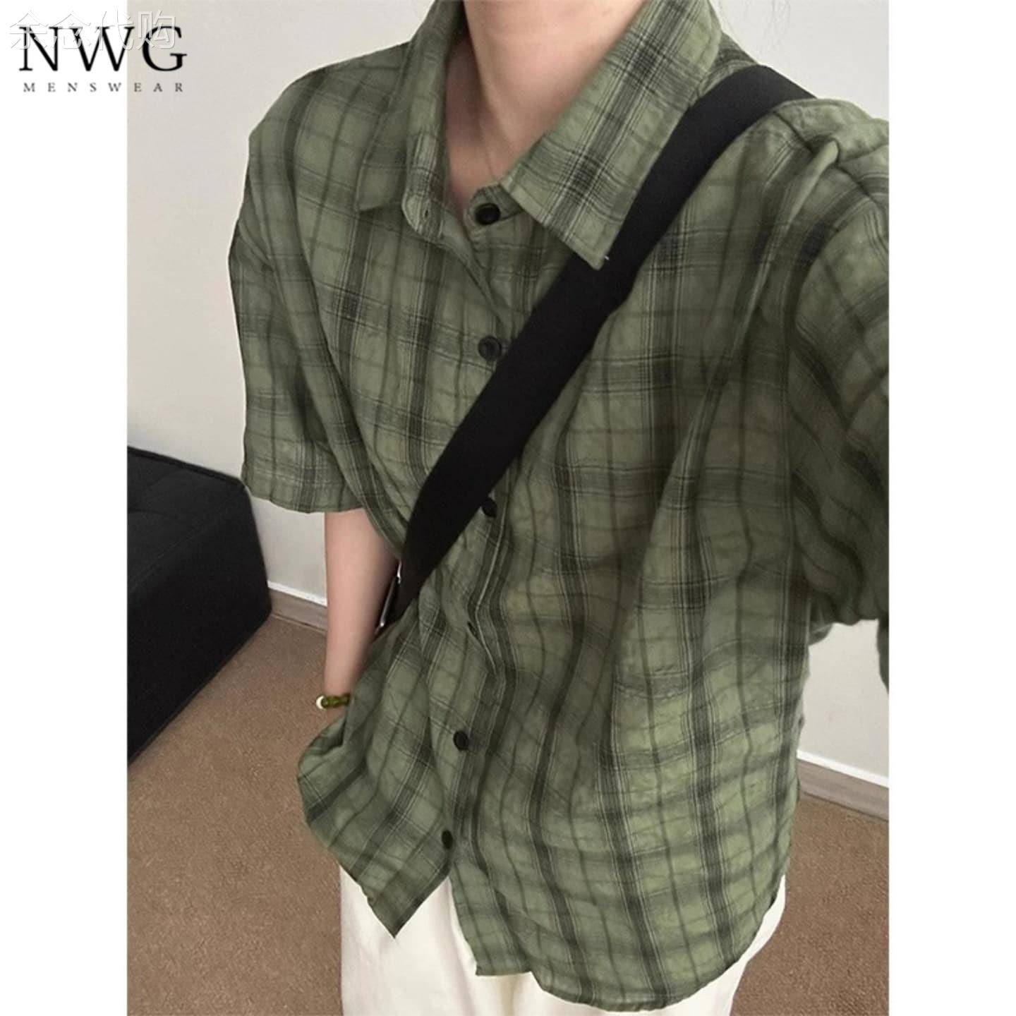 绿色格子短袖衬衫男夏季薄款美式宽松条纹冰丝半袖衬衣男休闲外套