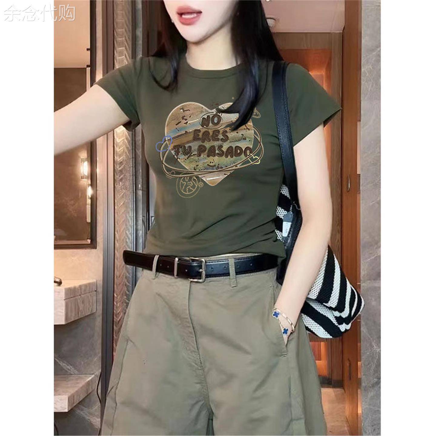 复古军绿色短袖T恤女夏季新款正肩棉质T恤衫时尚小众百搭上衣潮