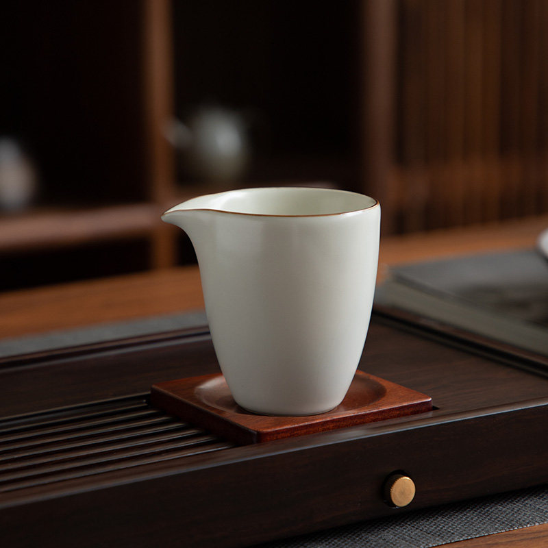 茶具公道杯陶瓷茶海家用分茶器月牙高端高颜值功夫茶单个泡茶汝窑,餐饮具,公道杯,淘宝优惠券,粉丝福利购,淘宝优惠卷