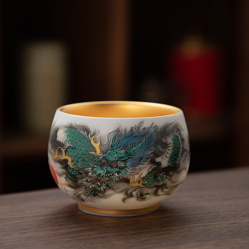 德化陶瓷鎏金烤花茶杯