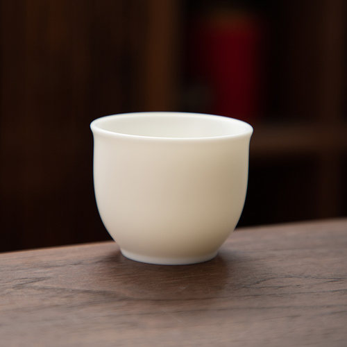 德化陶瓷纯白哑光茶杯