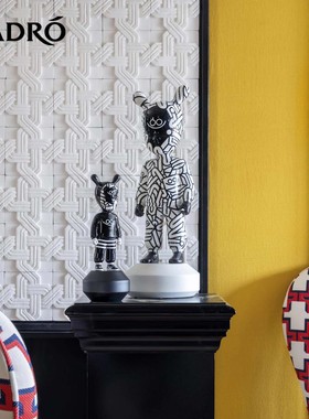 LLADRO雅致 天外来客 Diaz-Faes设计款 陶瓷桌面摆件家居装饰瓷偶